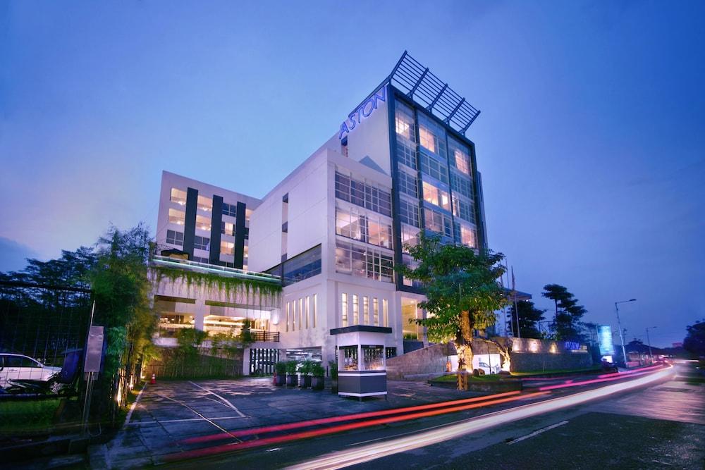 Aston Jember Hotel & Conference Center Jembel Exterior foto